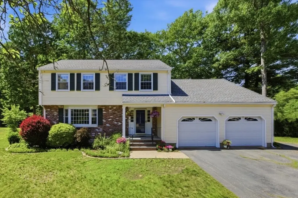 27 Kennel Hill Dr, Beverly, MA 01915 - #1