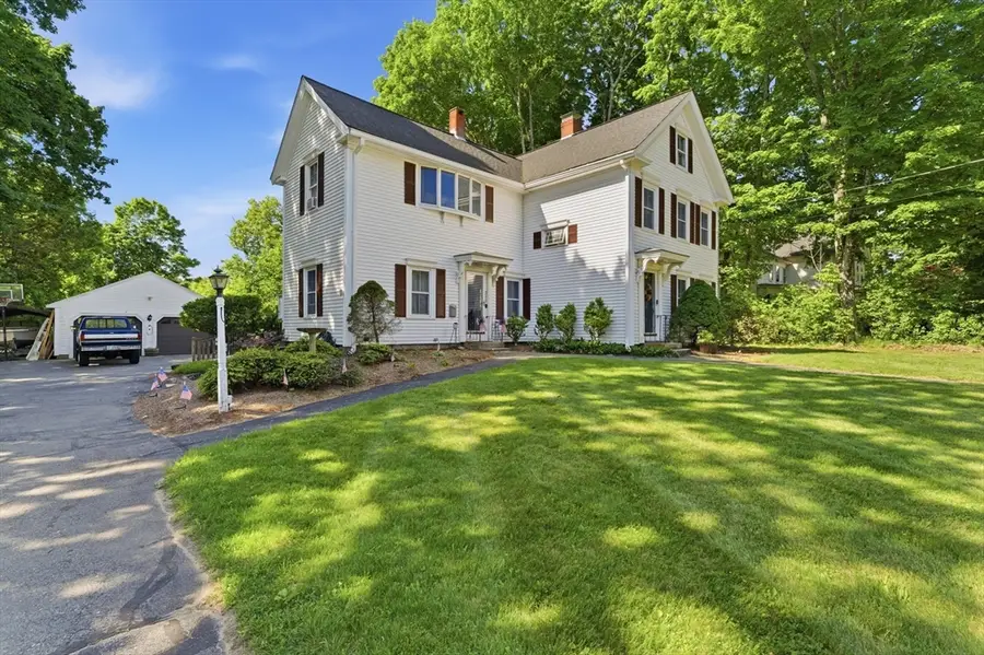 211 Village St, Medway, MA 02053 - #2