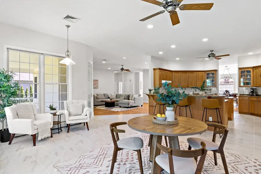 19 Azalea Dr, Dartmouth, MA 02747 - #3