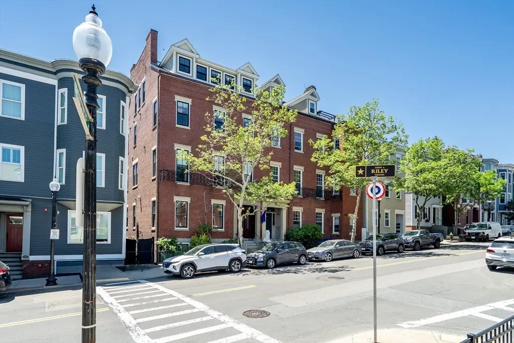 284 Bunker Hill St. #4, Boston, MA 02129 - #1