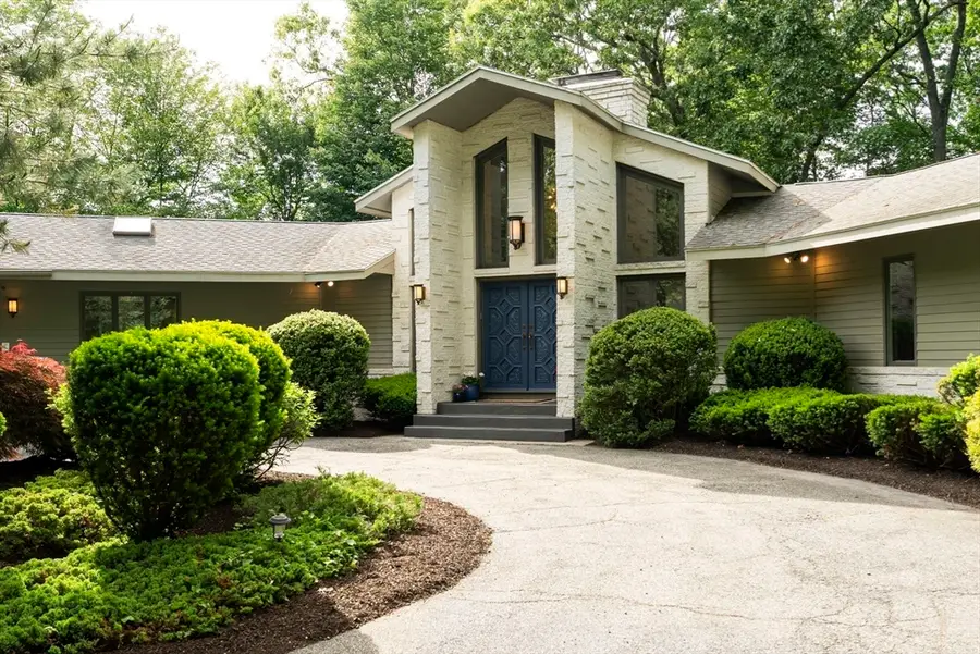 550 Wolf Swamp, Longmeadow, MA 01106 - #3
