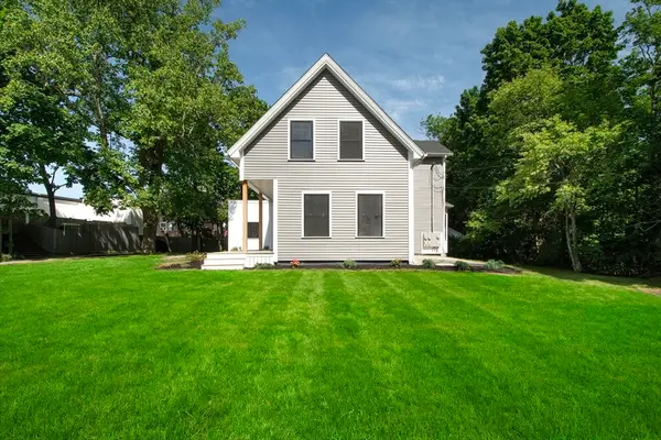 215 Gardner St, Hingham, MA 02043