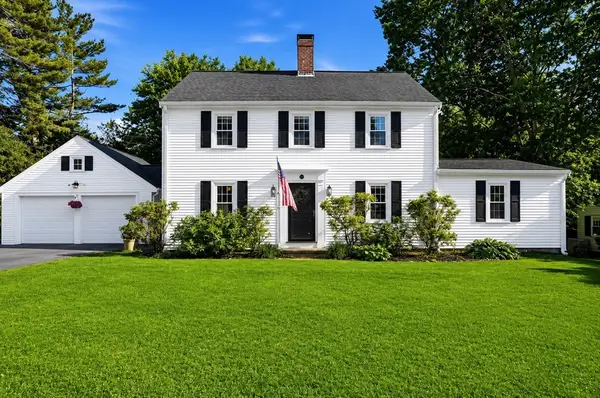 14 Puritan Rd, Hingham, MA 02043