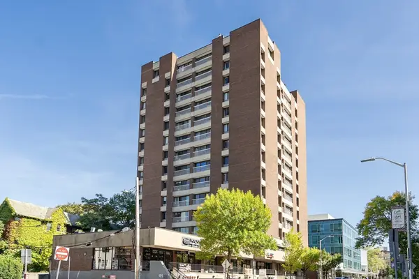 1105 Massachusetts Ave #4A, Cambridge, MA 02138