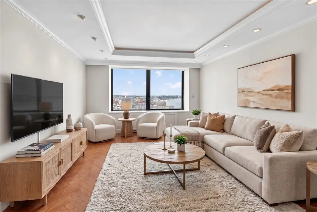 85 East India #23A, Boston, MA 02110 - #1