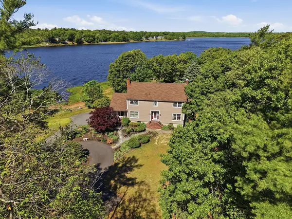 11 Jeffrey Lane, Freetown, MA 02702