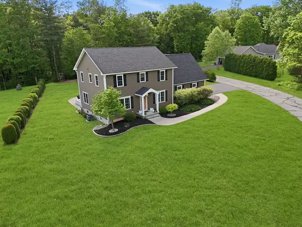 55 Gilbert Rd, Southampton, MA 01073