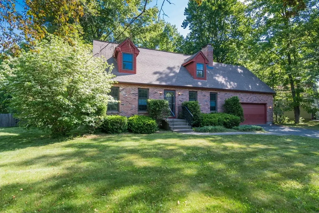 13 Carillon Cir, Easthampton, MA 01027 - #1