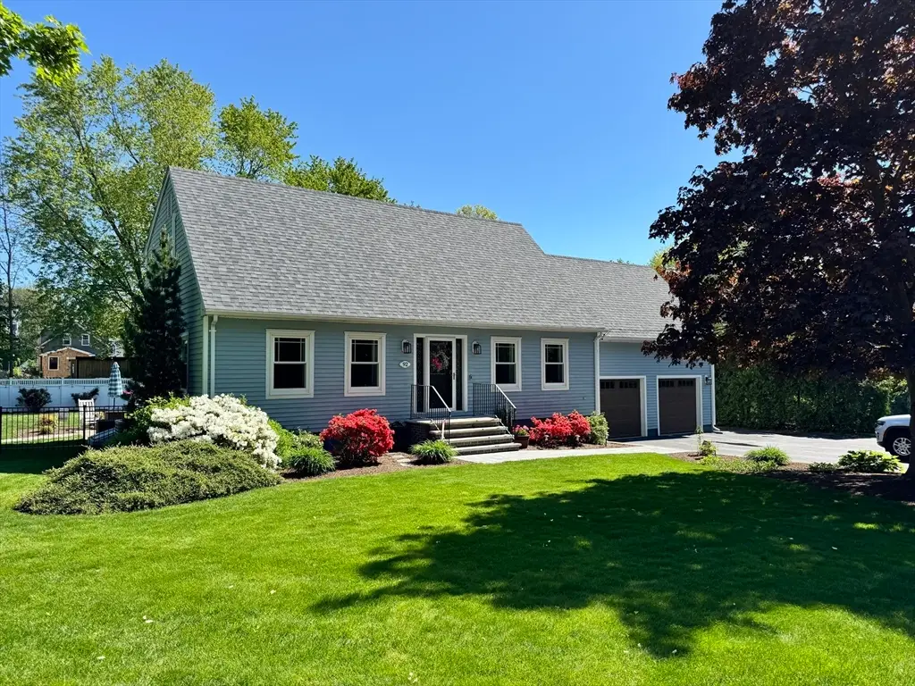 92 Everett St, Somerset, MA 02726 - #1