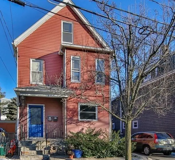 13 Knowlton St, Somerville, MA 02145