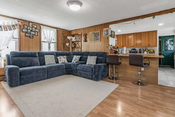 23 Ames St, Lowell, MA 01852 - #2