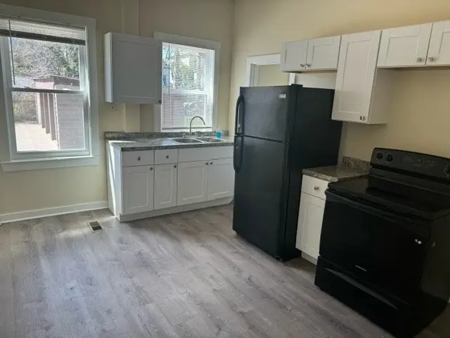286 Grove St, Fall River, MA 02720 - #2