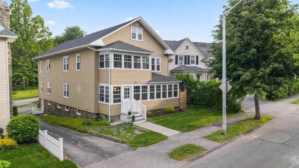2 Davidson Rd, Worcester, MA 01605 - #1