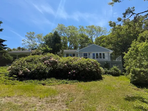98 Old Hills, Dennis, MA 02638