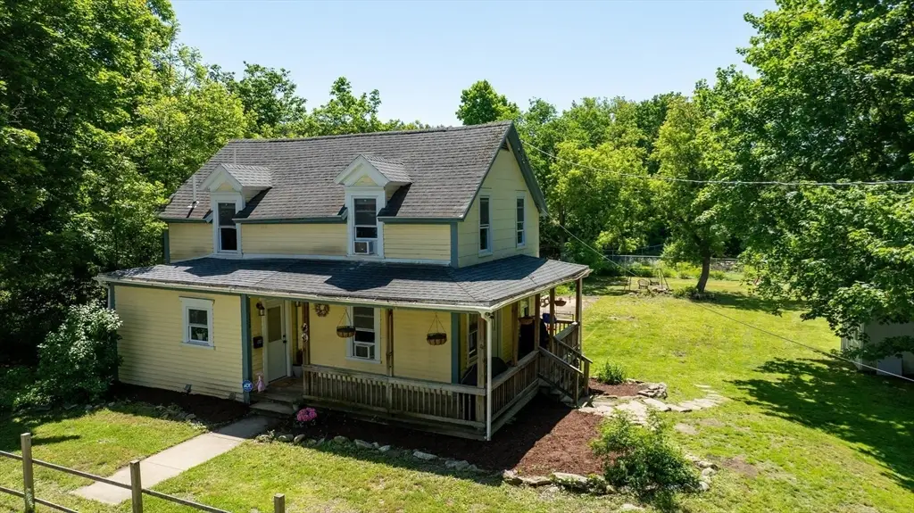 138 Charlton St, Southbridge, MA 01550 - #1