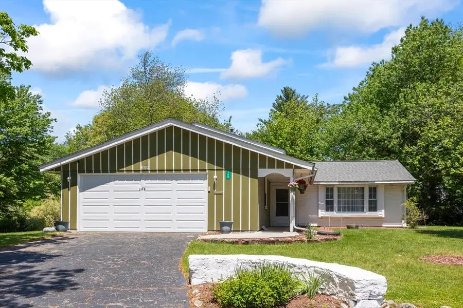 109 Darby Rd, Brockton, MA 02302 - #2