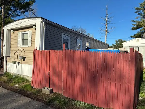 305 Turnpike #24, Easton, MA 02375