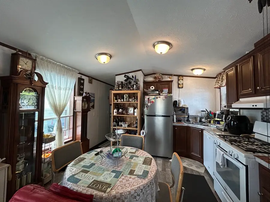 96 Newbury #9B, Peabody, MA 01960 - #3