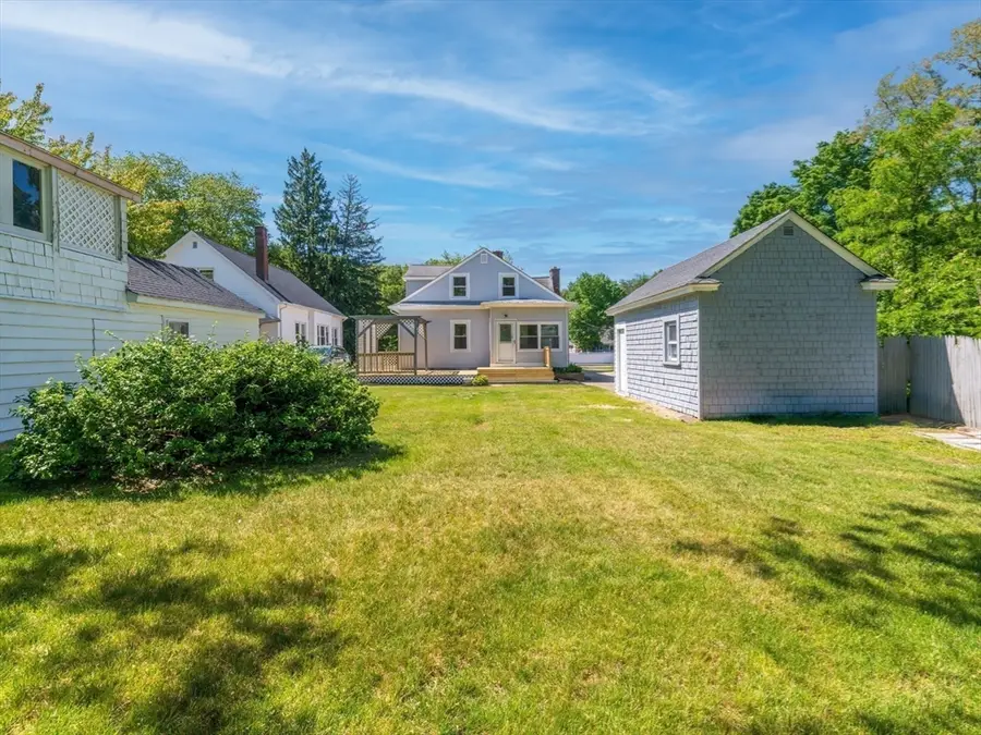 35 Brook St, Seekonk, MA 02771 - #3