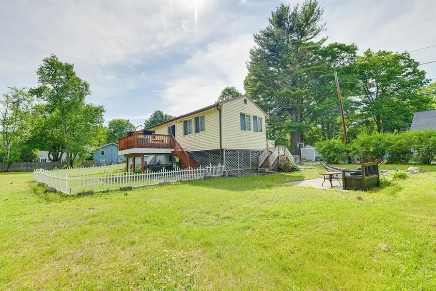11 Topliff St, Billerica, MA 01821 - #3