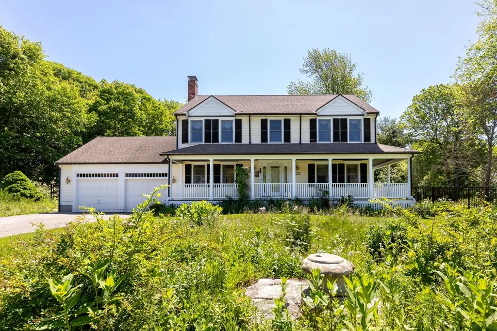 214 Presidential Dr, Abington, MA 02351 - #1
