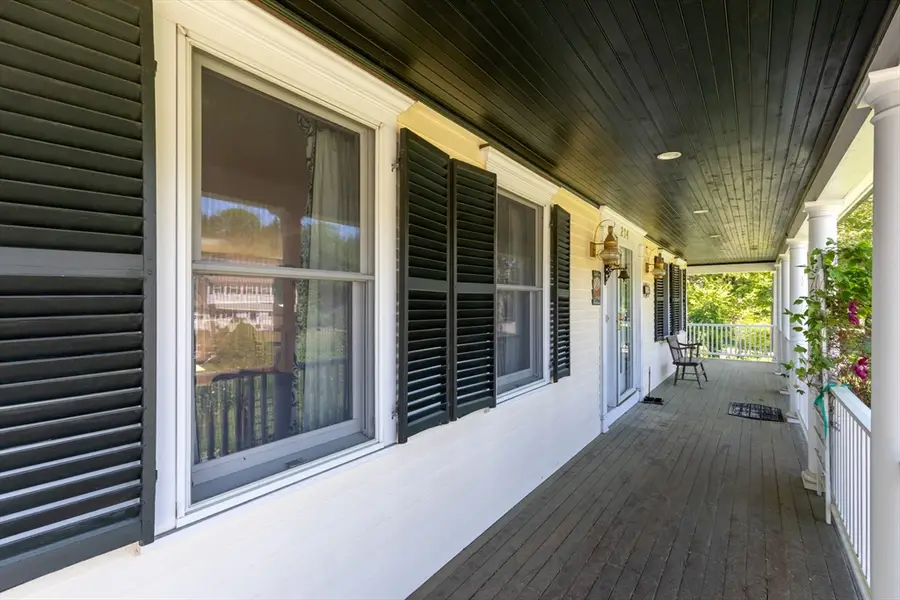 214 Presidential Dr, Abington, MA 02351 - #3