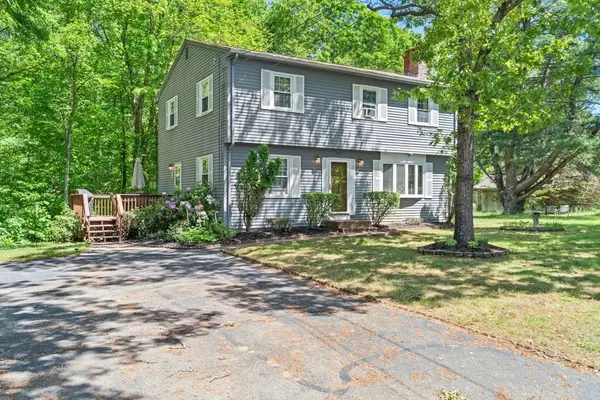 224 Perryville Rd, Rehoboth, MA 02769