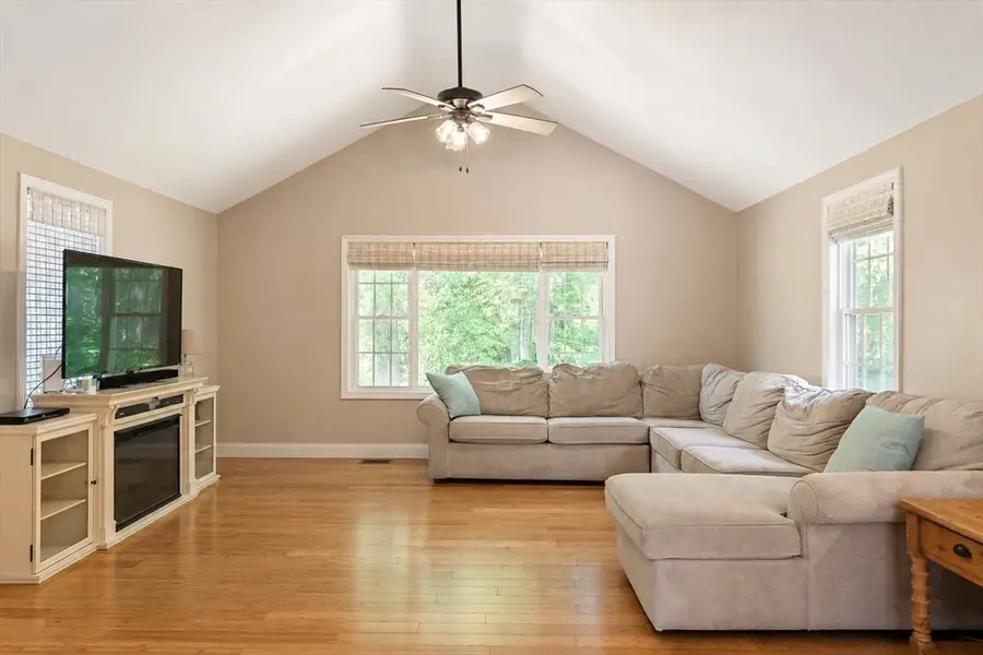 575 Salem Street, Rockland, MA 02370 - #3