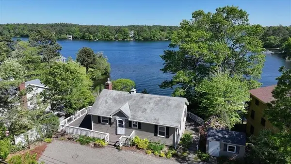 207 Sandy Beach Road, Plymouth, MA 02360