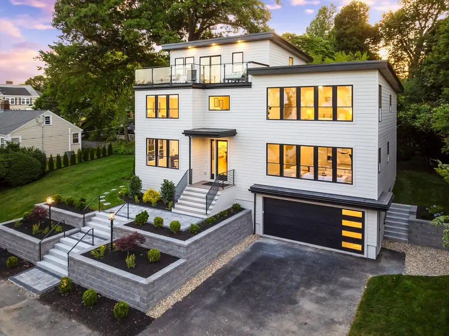 95 Grandview Rd, Arlington, MA 02476 - #3