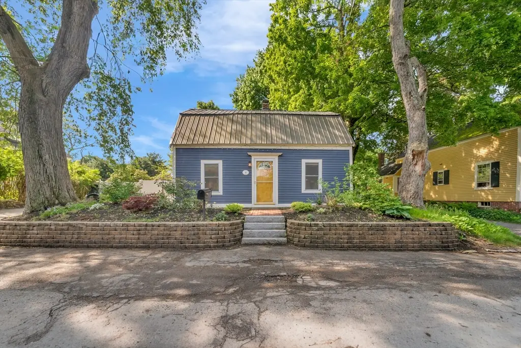 9 Kendricks Ct, Amesbury, MA 01913 - #1