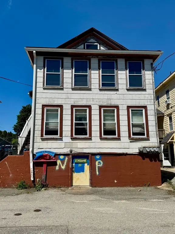 26 Elm St, Spencer, MA 01562 - #2
