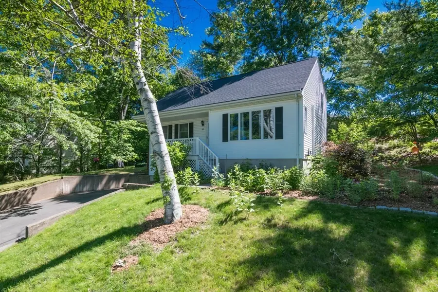 38 Donald Ave, East Longmeadow, MA 01028 - #3