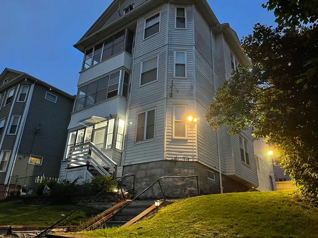 93 Sterling St, Worcester, MA 01610 - #1