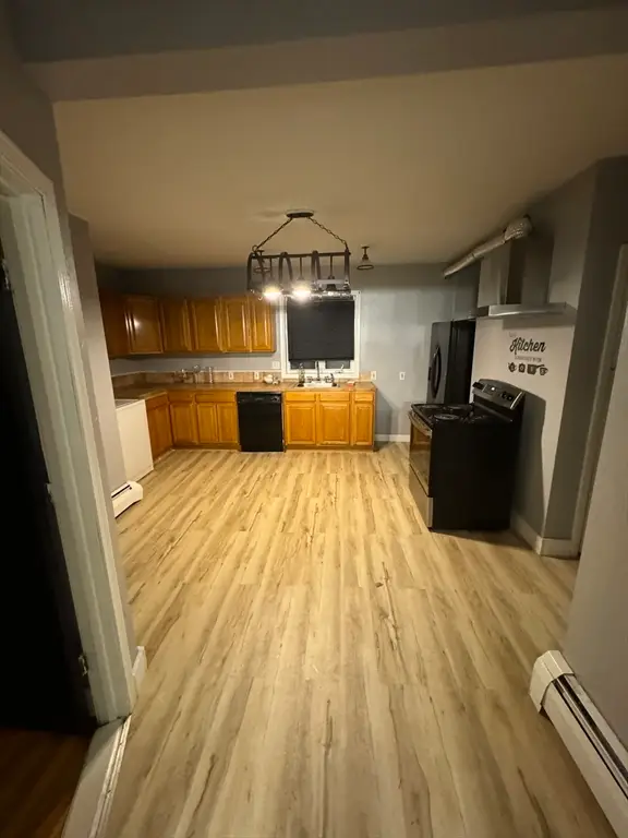 93 Sterling St, Worcester, MA 01610 - #3
