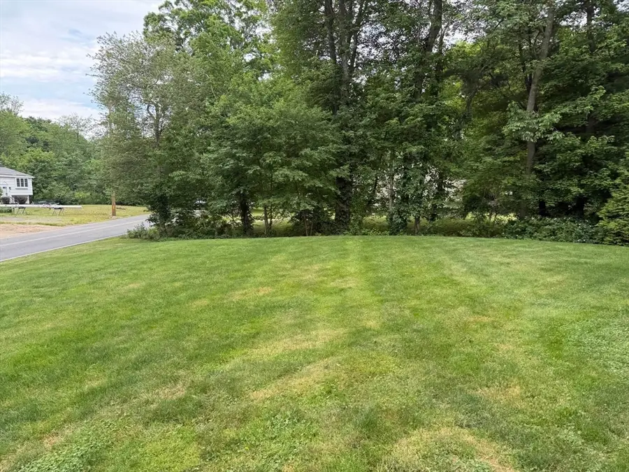 21 Forest St, Pembroke, MA 02359 - #3