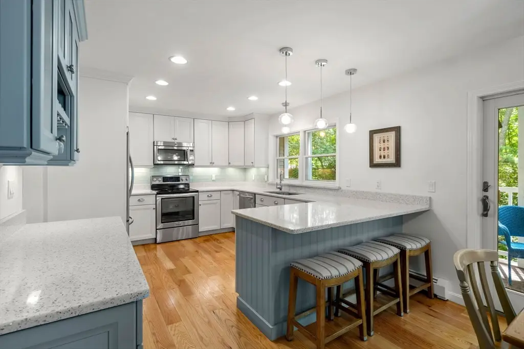 4 Deer Haven Rd, Beverly, MA 01915 - #1