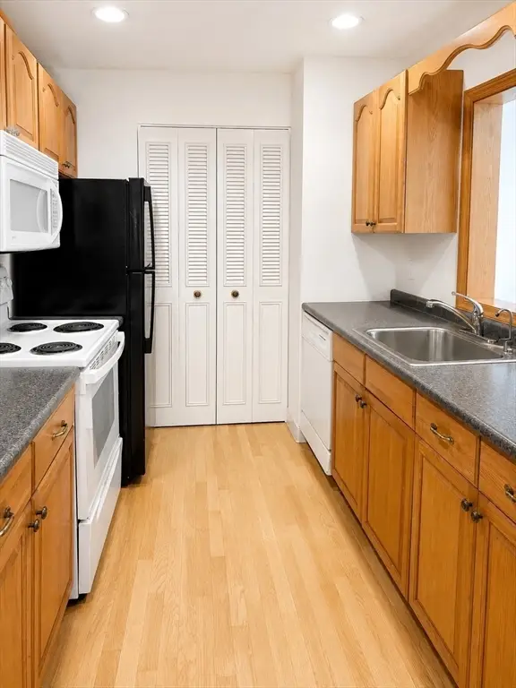 25 Greentree Lane #43, Weymouth, MA 02190 - #3