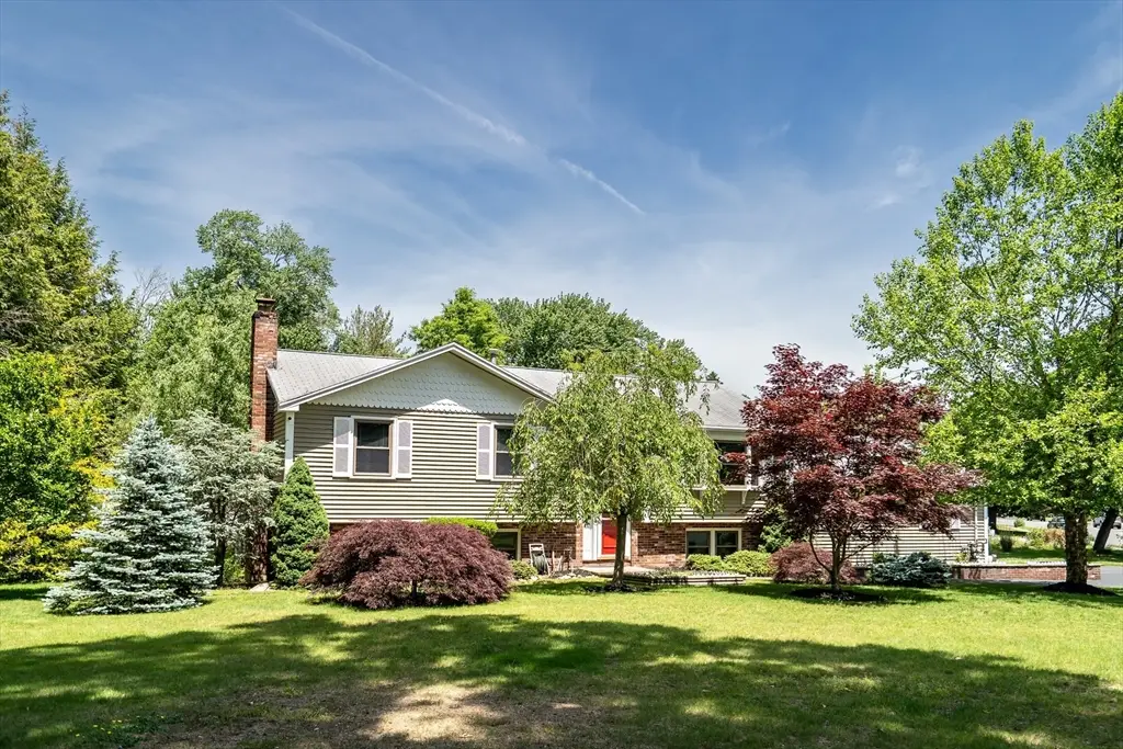 2 Sandspur Ln, North Reading, MA 01864 - #1
