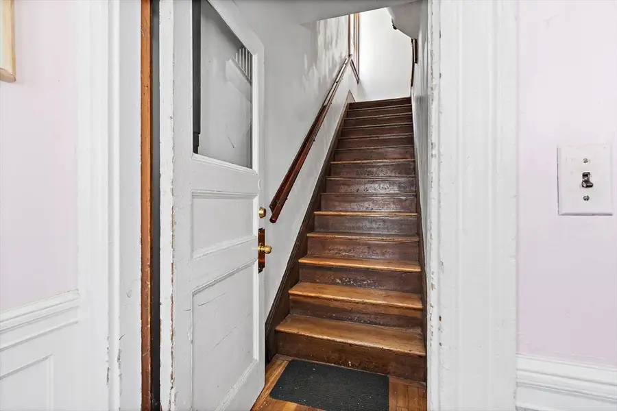 9 Romsey St #3, Boston, MA 02125 - #3