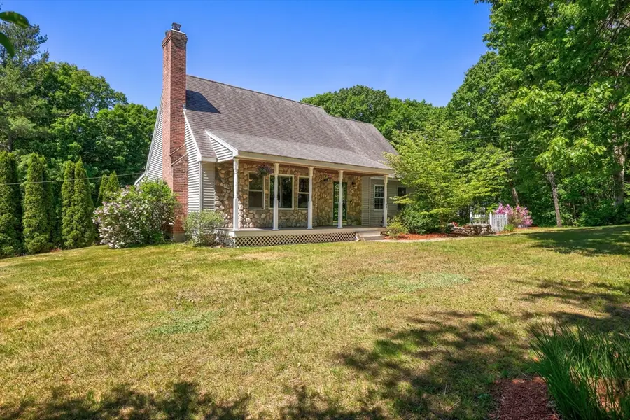 27 Davis St, Rutland, MA 01543 - #2