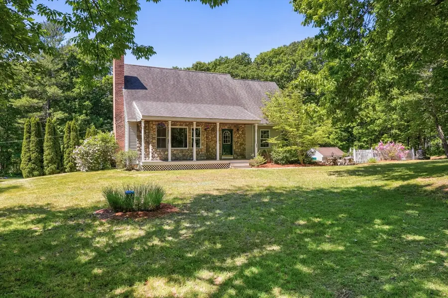27 Davis St, Rutland, MA 01543 - #3