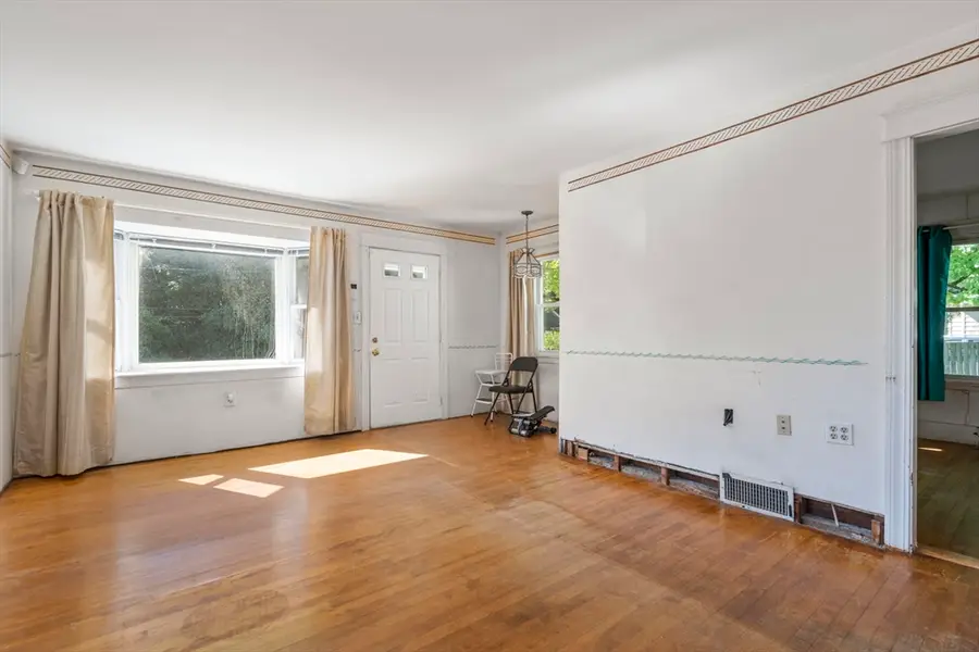 14 Saybrook Rd, Worcester, MA 01604 - #3