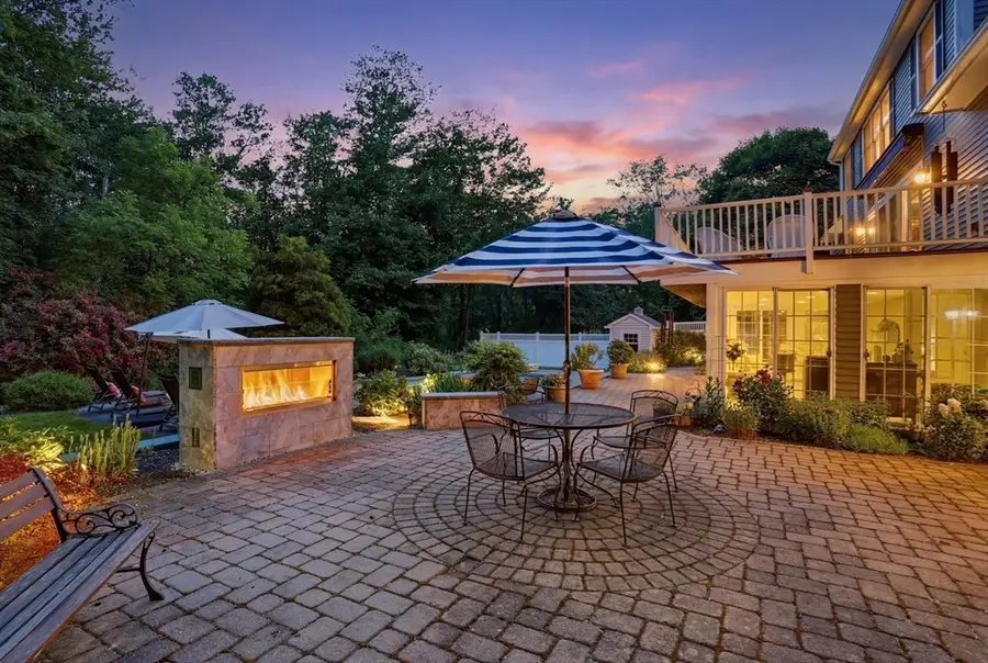 88 Esterbrook Rd, Acton, MA 01720 - #3