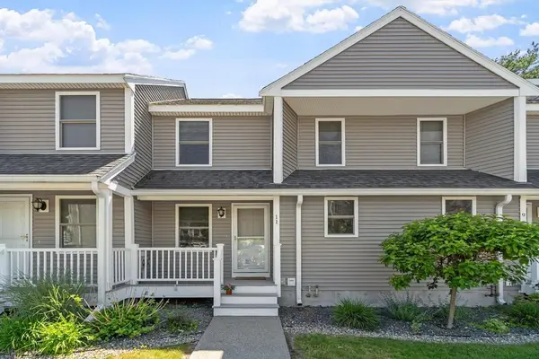 11 Sycamore Dr #11, Leominster, MA 01453