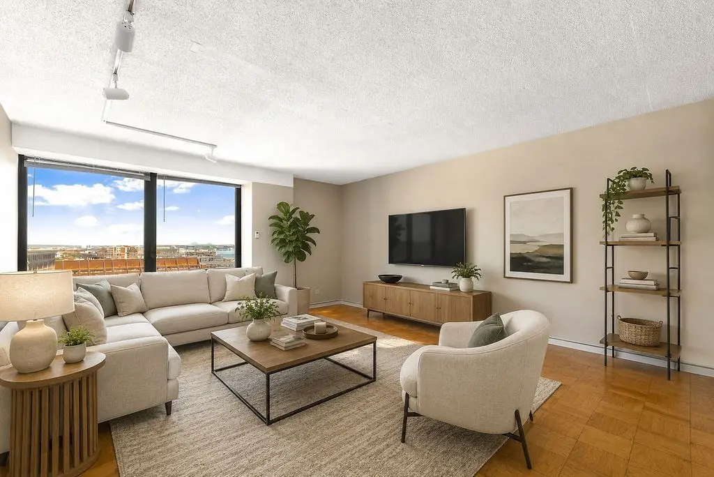 65 E India Row #15C, Boston, MA 02110 - #1
