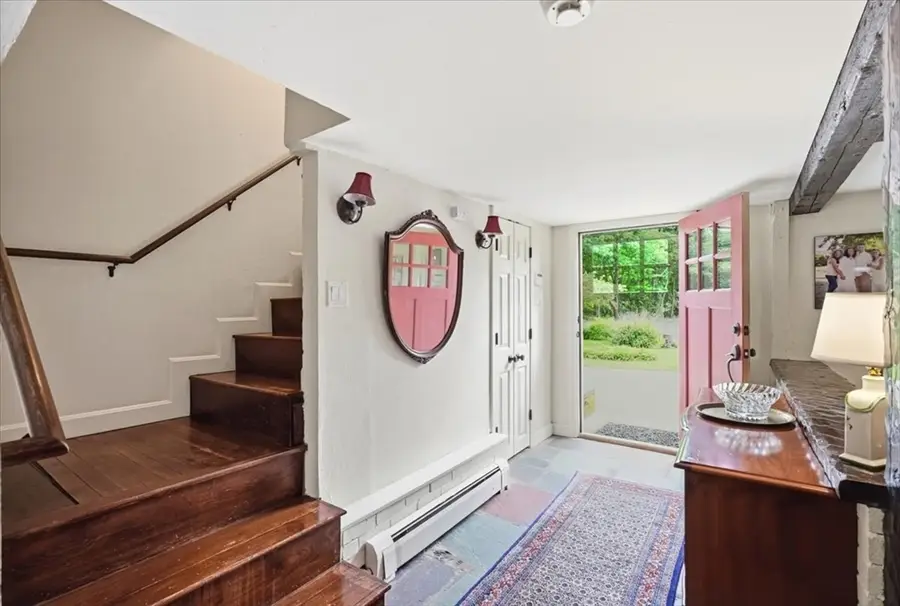 354 High St, Pembroke, MA 02359 - #3