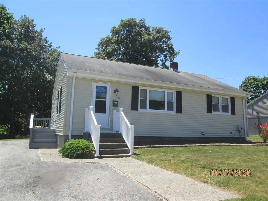 535 Shirley Ave, Somerset, MA 02725 - #1