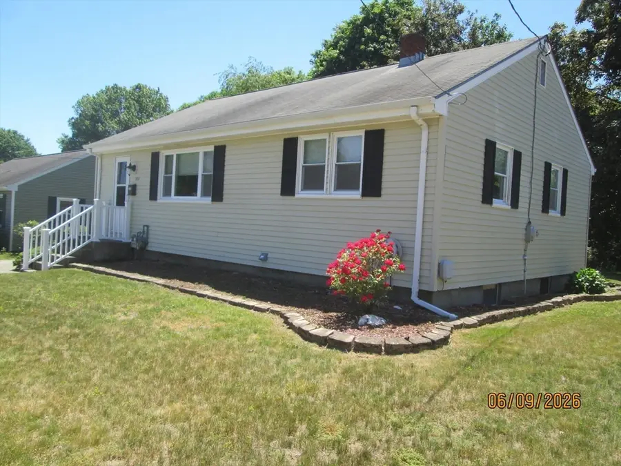 535 Shirley Ave, Somerset, MA 02725 - #3