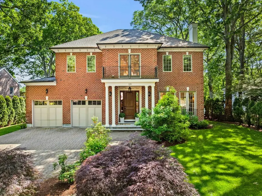 129 Rangeley Rd, Chestnut Hill, MA 02467 - #2